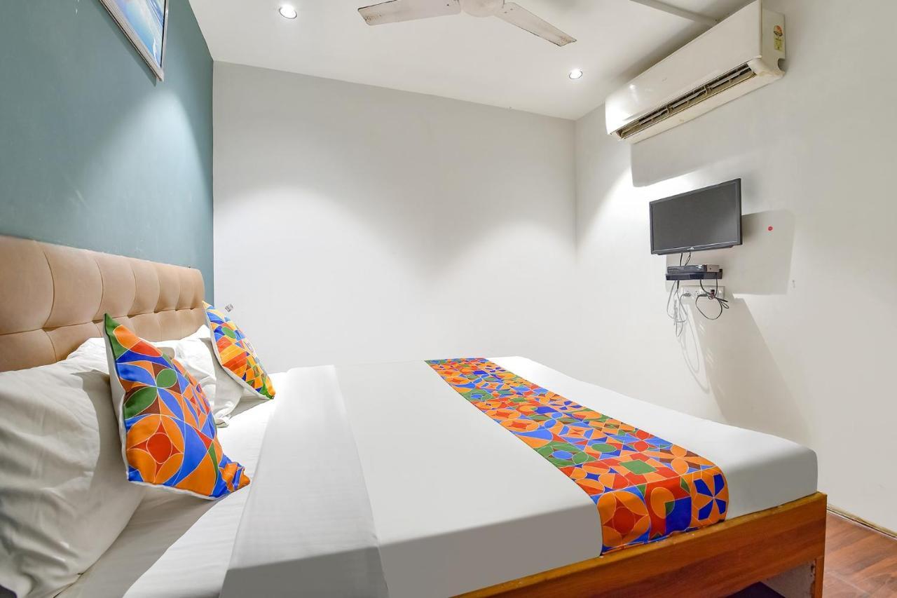 Fabhotel Nidhivan, Udhna Junction Σουράτ Εξωτερικό φωτογραφία